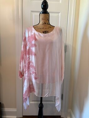 Silk and viscose Tunic Top by Made in Italy. NWT